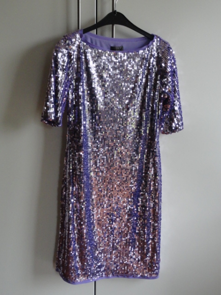 NEU ~* Tolles Paillettenkleid von Apart ~* Gr. 38 ~* flieder