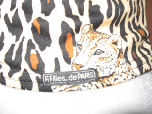 *** Leo ~ Top ~ Raffinierter Rücken ***