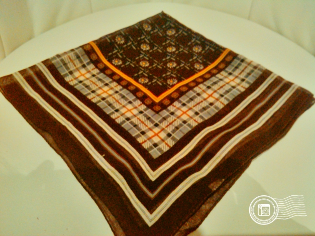 Schal Tuch ca. 50×50 cm Braun/ bunt mit Karo und Blumen Muster