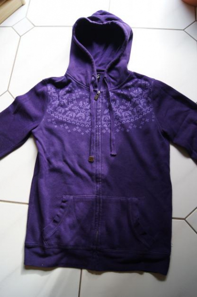 Sweatjacke mit Kapuze