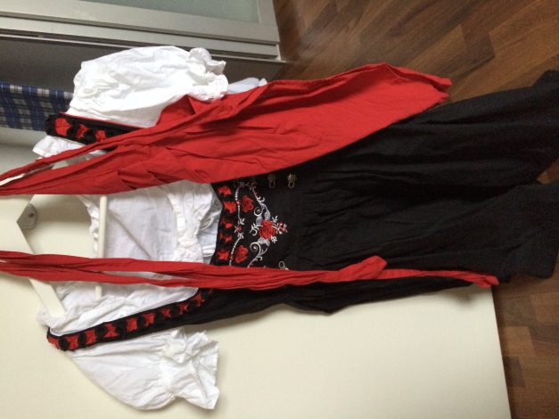 Echtes Münchner Dirndl