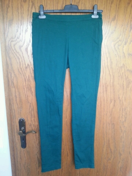 H&M Skinny Hose/Jeans in tannengrün Gr.38