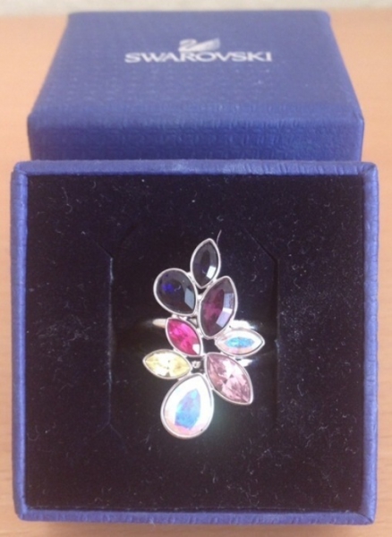 Bunter Swarovski-Ring (blau,lila,pink,gelb) 