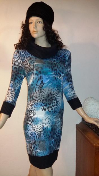 Long-Shirt - Kleid mit großem Rollkragen