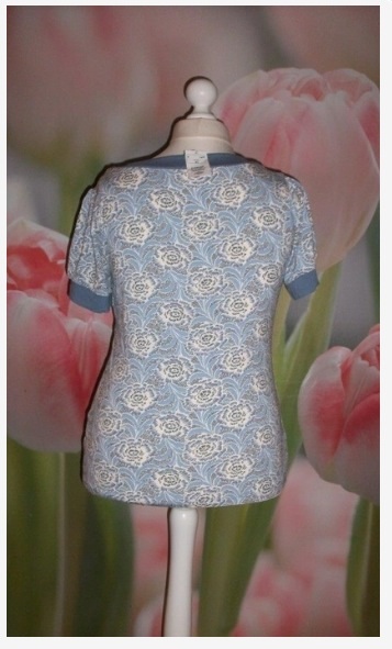 H & M Shirt blau geblümt Größe XL, ungetragen!