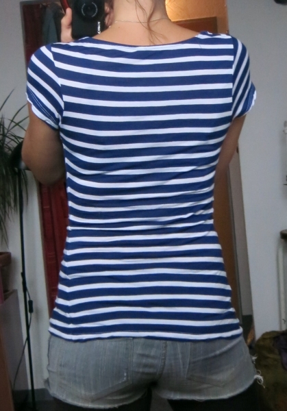 Top - blau weiß gestreift - Wasserfallausschnitt