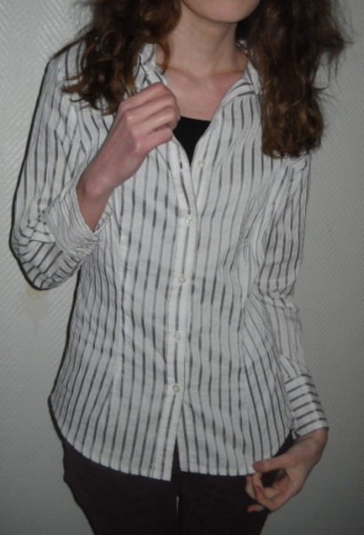 Marie LUND Long Bluse Tunika Knöpfe weiß grau Streifen gestreift Kragen 38 40 S M L edel wie neu