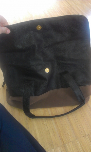 schwarz-braune Tasche