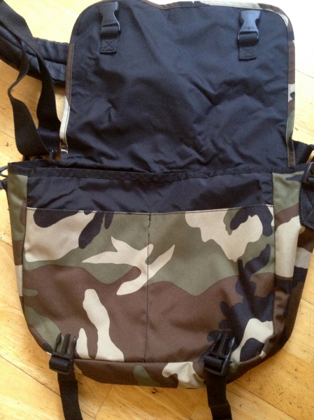 NEU Eastpak-Tasche Carmou NEU