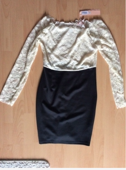 Feines Kleid mit Spitze