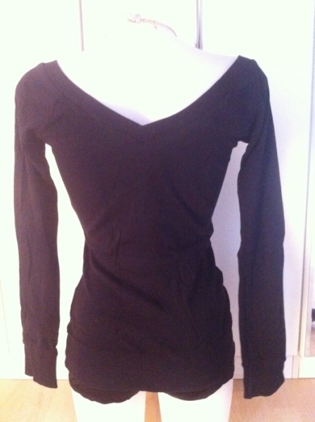 Schwarzer Pullover v ausschnitt pimkie M