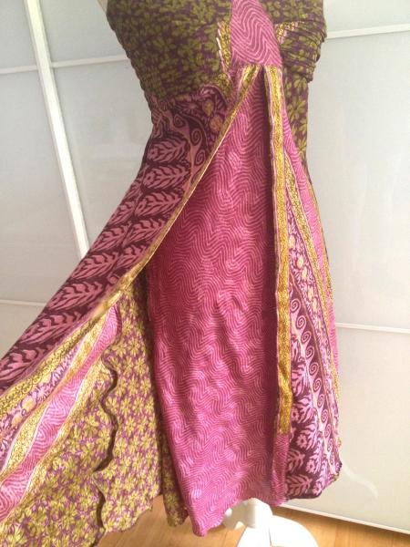 Zauberhaftes Seidenkleid NEU