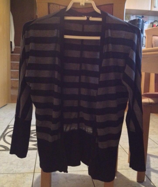 Gestreifter Cardigan in XS