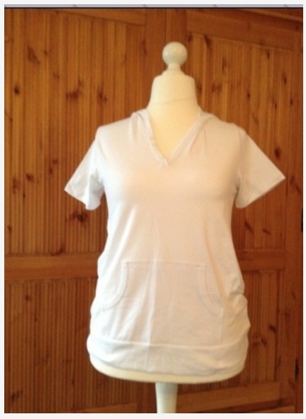 C & A, Kurzarm Umstands Shirt Kapuze, weiß, Größe 44/46, top!, ungetragen