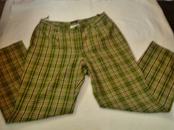 damen Hose gr. 44 Castro grün. schwarz. weiß kariert gerades Bein