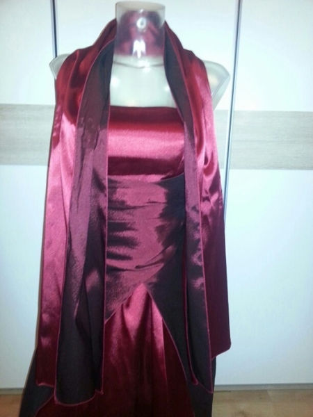 Cocktailkleid/Abendkleid