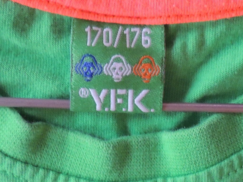 cooles Shirt in 170/176