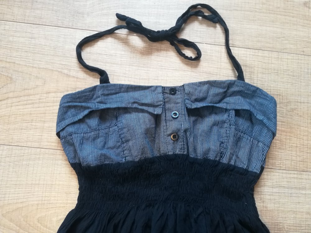 Neckholder Kleid in grau-schwarz