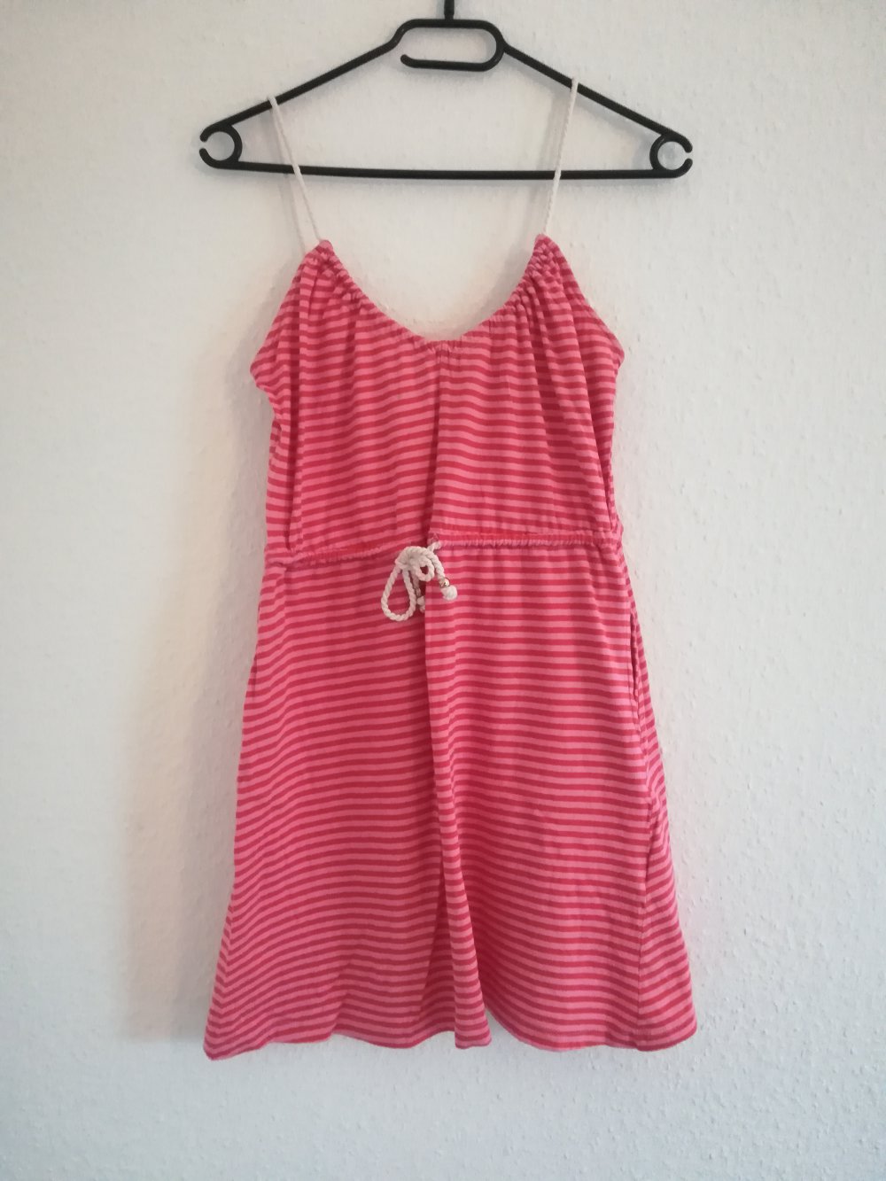 rot-pink gestreiftes Sommerkleid mit Taschen