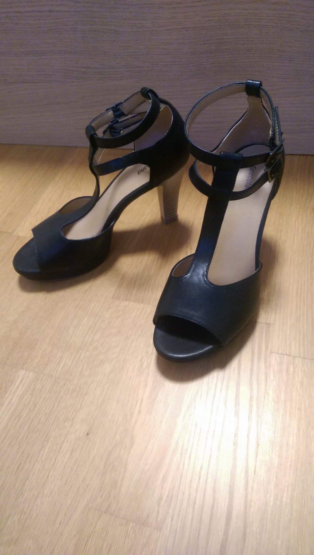 Schwarze High Heels