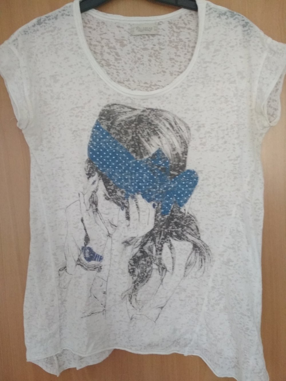 Weißes T-shirt mit Aufdruck