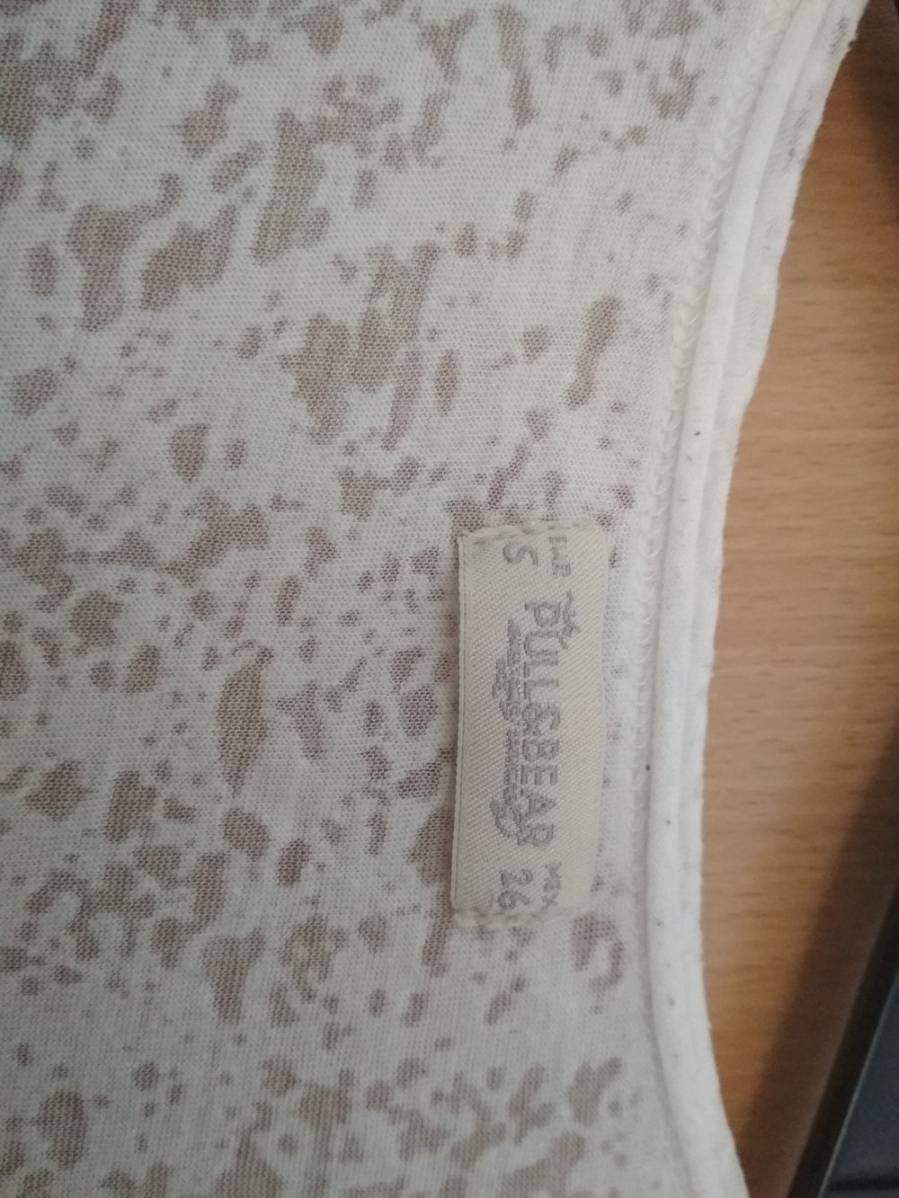 Weißes T-shirt mit Aufdruck