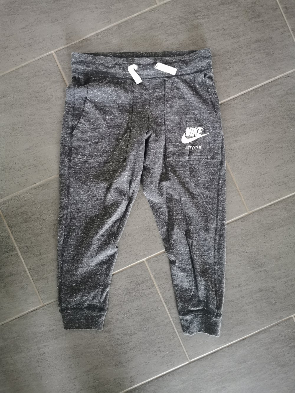 Neue Nike Jogginghose 
