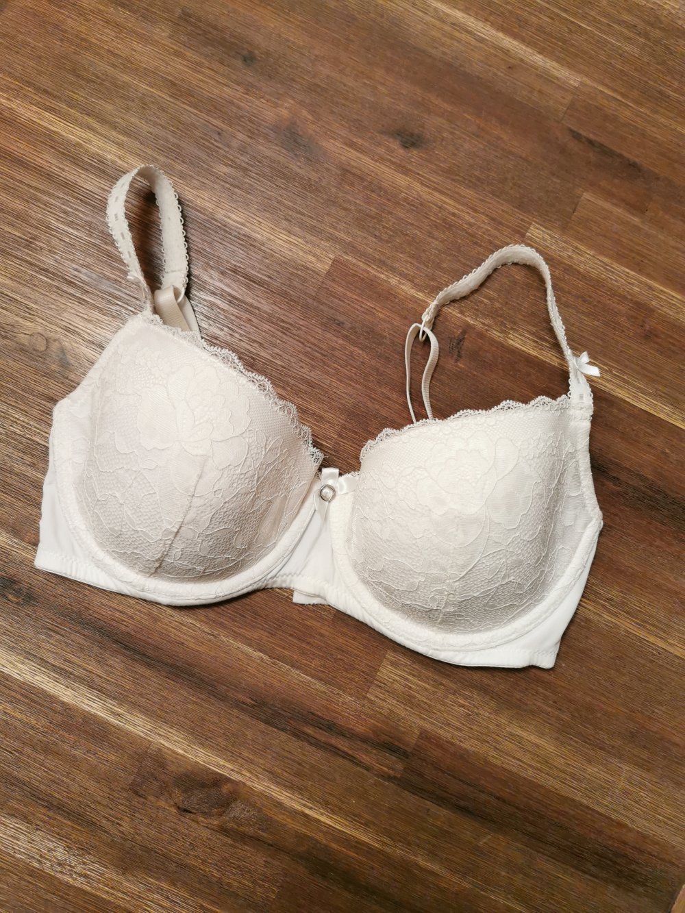 BH Hunkemöller weiß 70E
