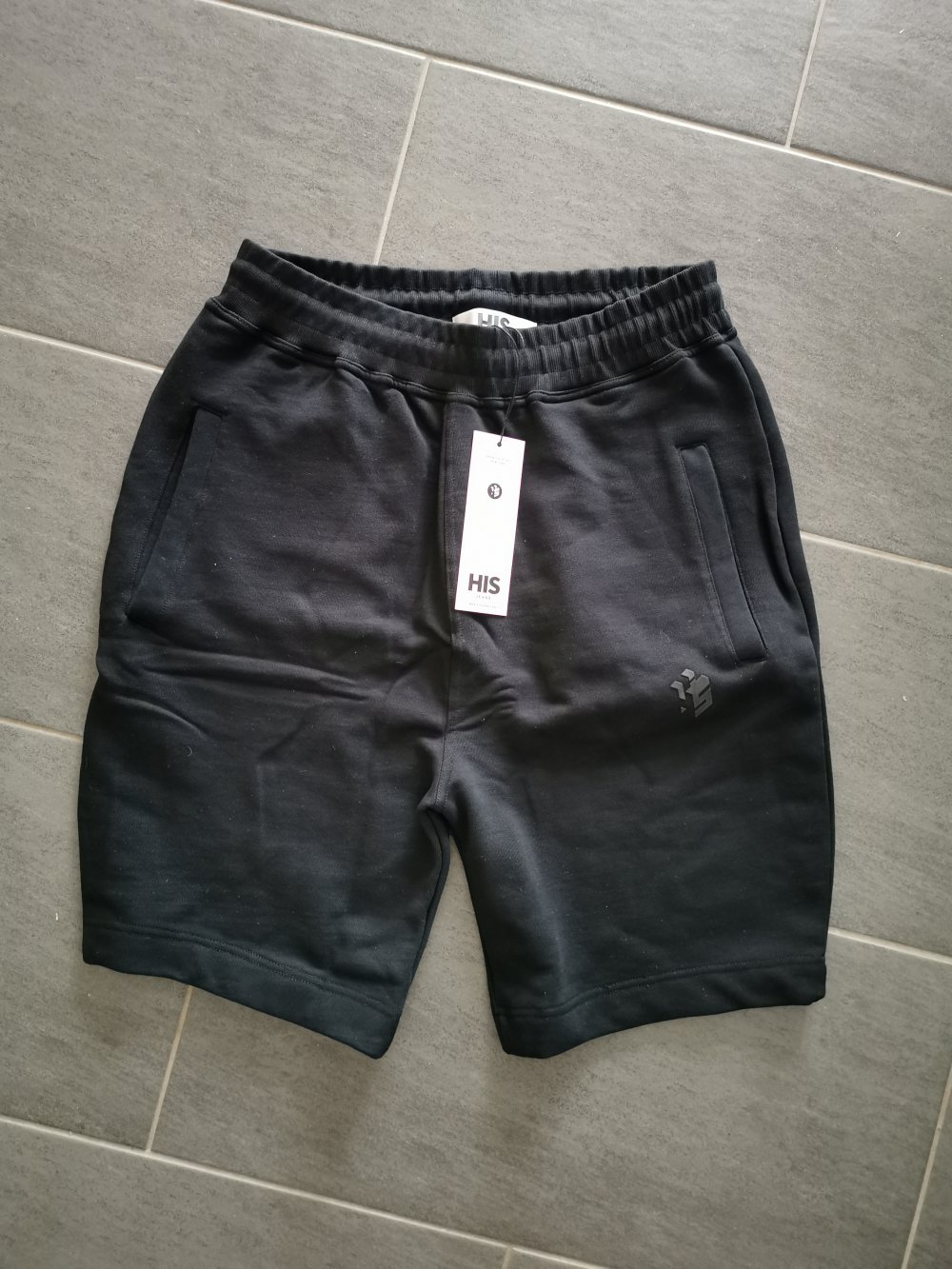 Schwarze Short von HIS
