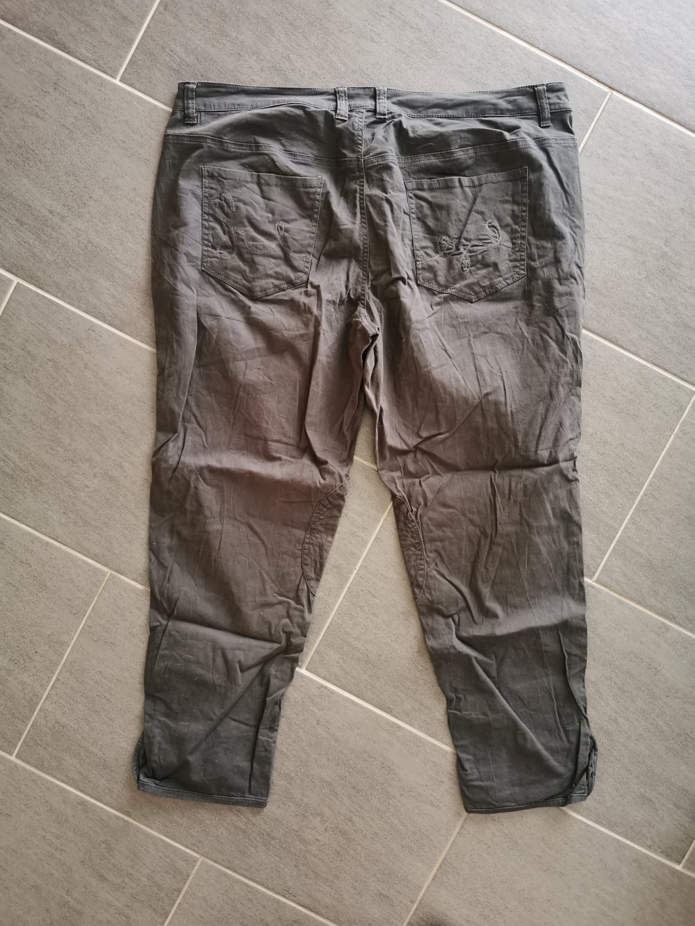 Schöne Stoffhose von Sheego 