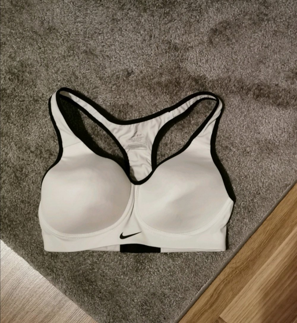 Sport BH Nike 