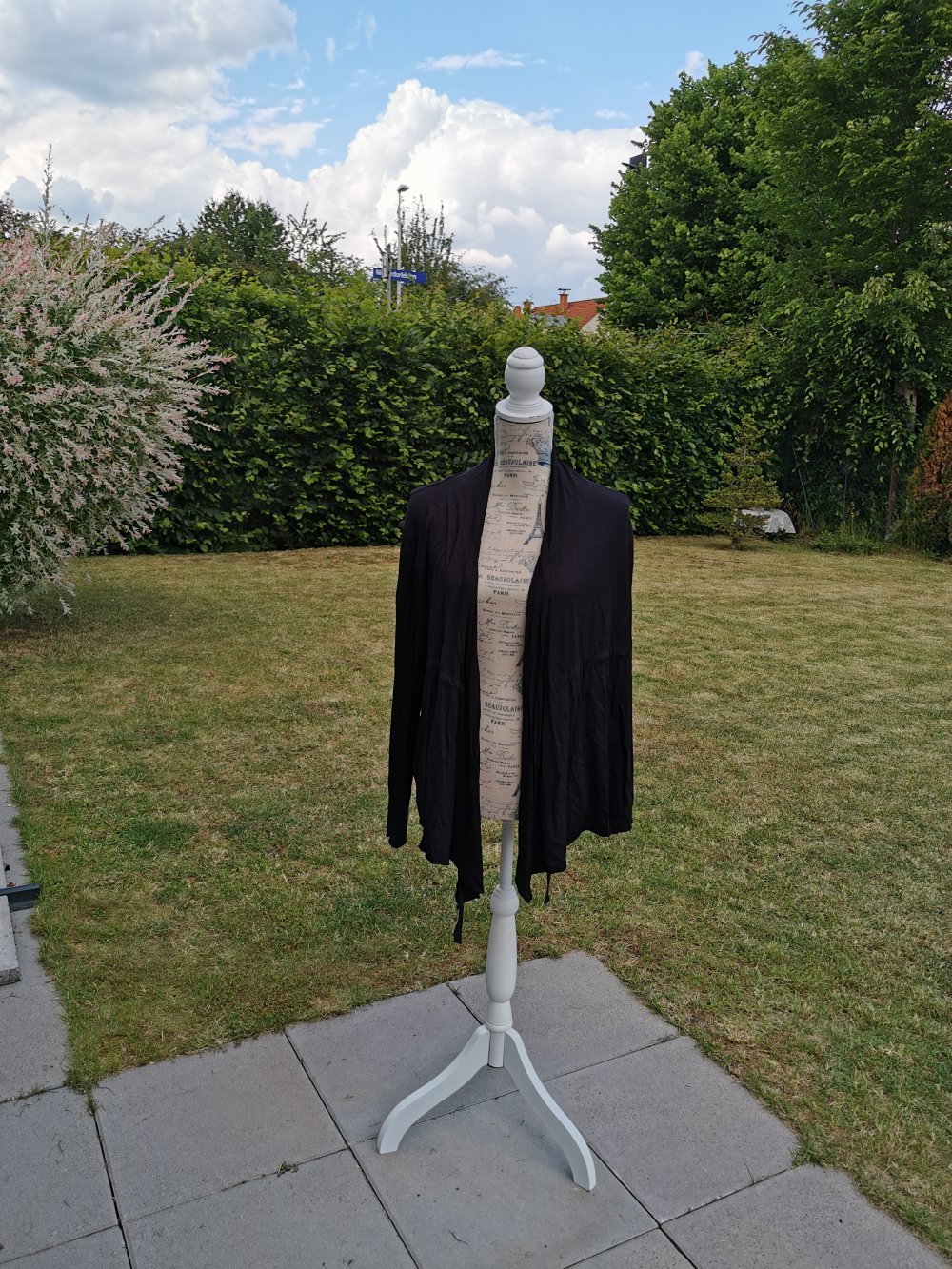 Schwarzer Cardigan 