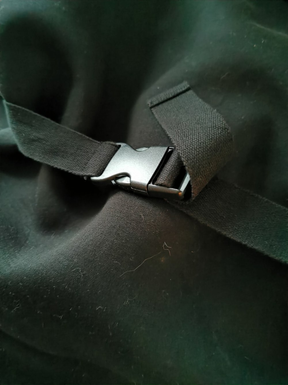 Ausverkaufter ACE Tee Hoodie von H&M 