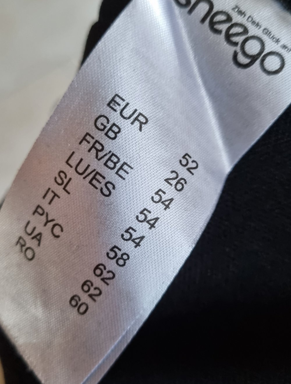 schwarzer Jumpsuit von Sheego