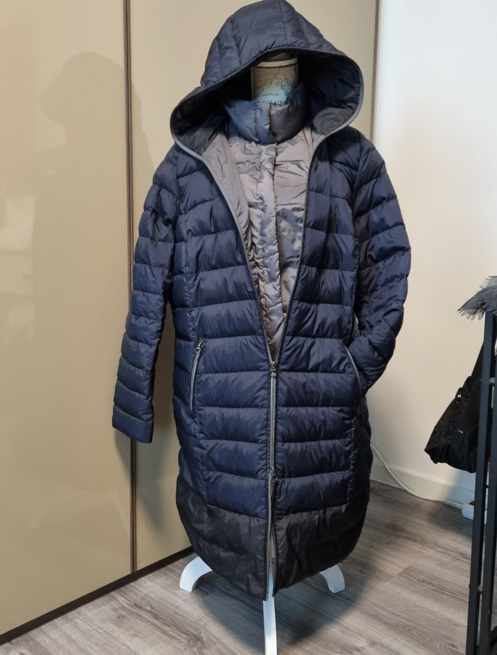 Dunkelblauer Steppmantel von Soliver