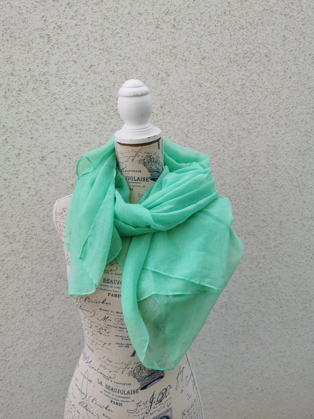 Schönes dünnes Tuch 