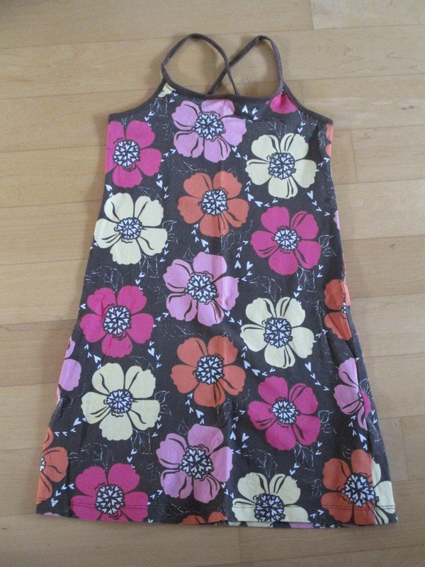 Sommerkleid Gr.110/116 mit Blumen