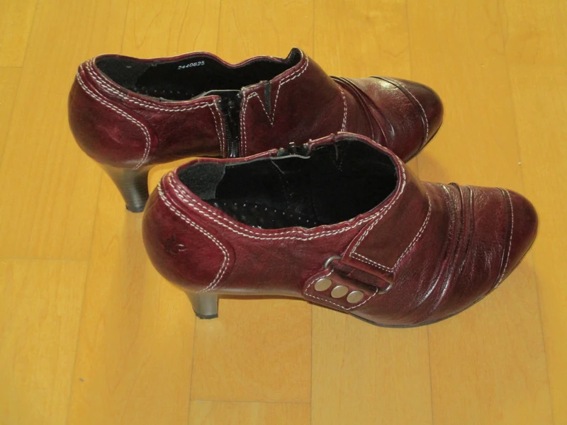 Stiefelette Gr.38 tolles rot high heels von Caprice