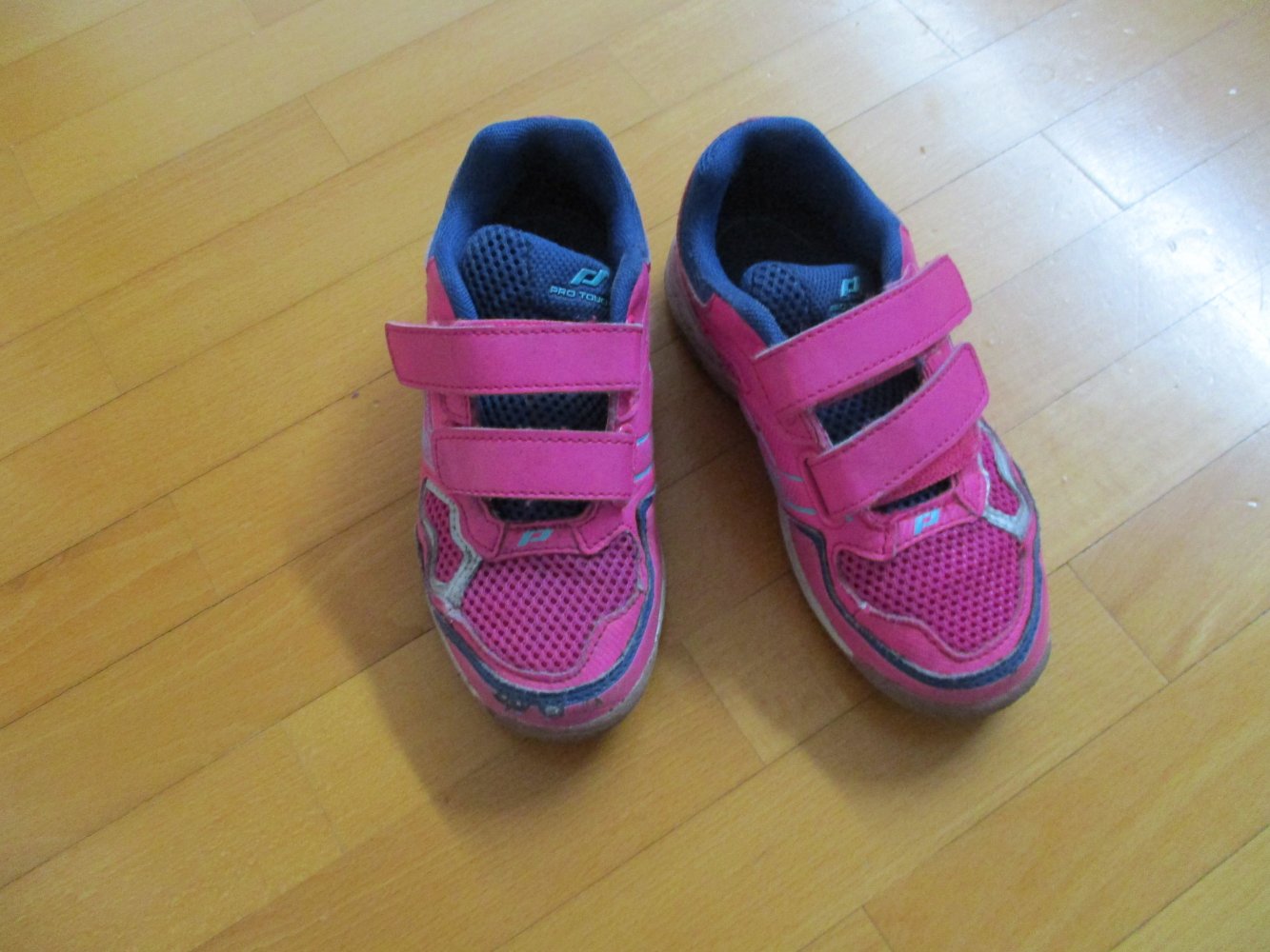 Räuberschuhe Gr.30 Turnschuhe sneakers 