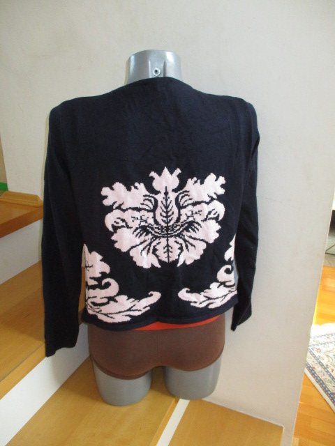 Tolles vintage Strickjäckchen Blumenmuster