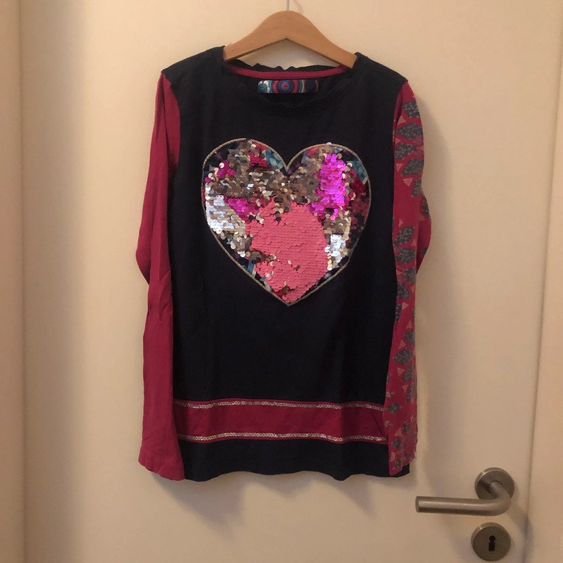 Langarm Shirt Pailletten Herz Desigual 11/12 Jahre