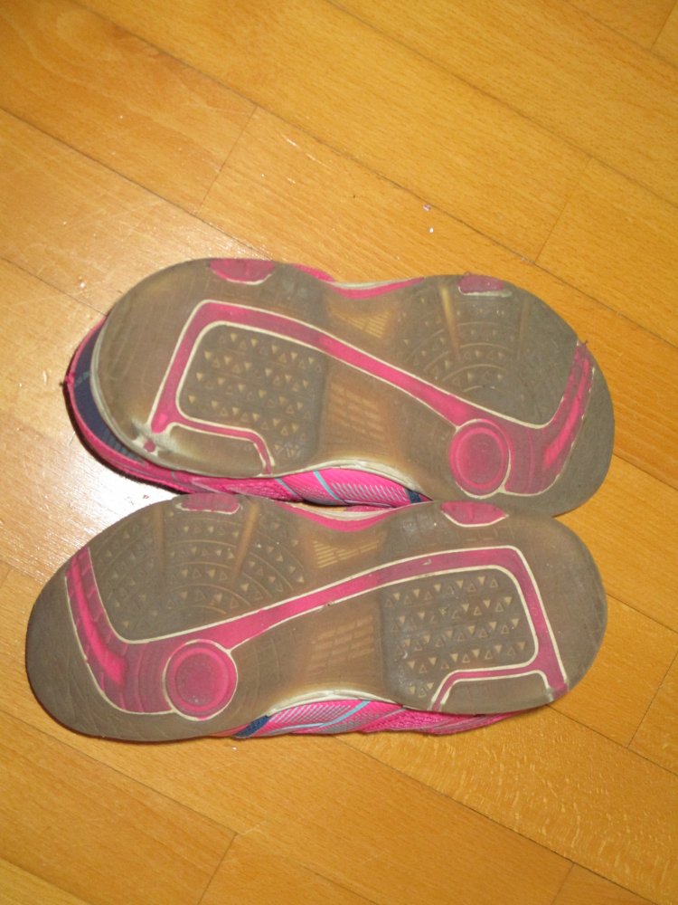 Räuberschuhe Gr.30 Turnschuhe sneakers 