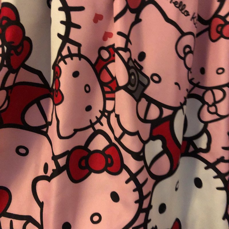 Kleid Hello Kitty chic glänzend Gr.128 H&M