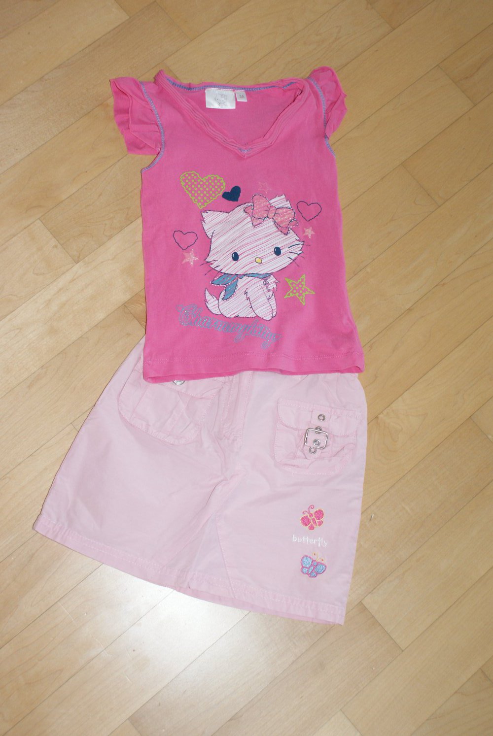 Süßes Set Rock und Charmmykitty Shirt