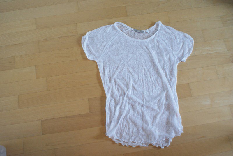 Halb transparentes Oberteil mit Muster