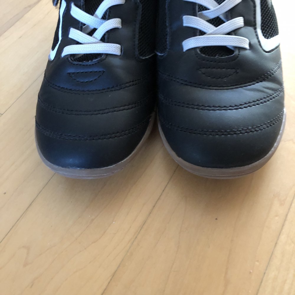 Turnschuhe schwarz Kangaroos Gr.33