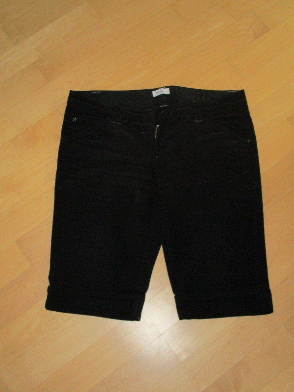 Schwarze Stiefelhose feincord von Pimkie Gr.40