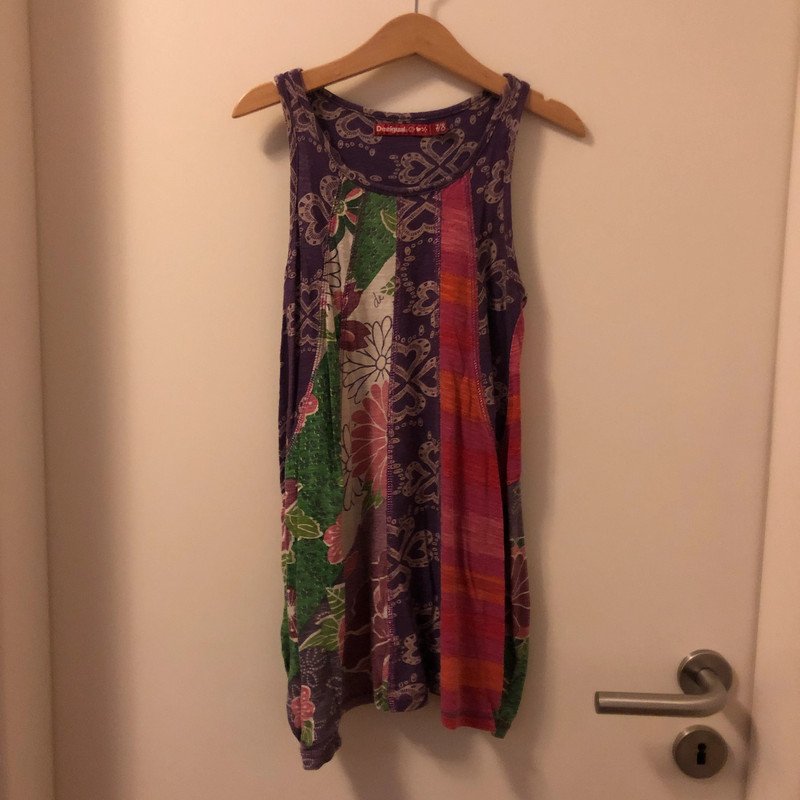 Leichtes Kleidchen desigual 7/8 Jahre