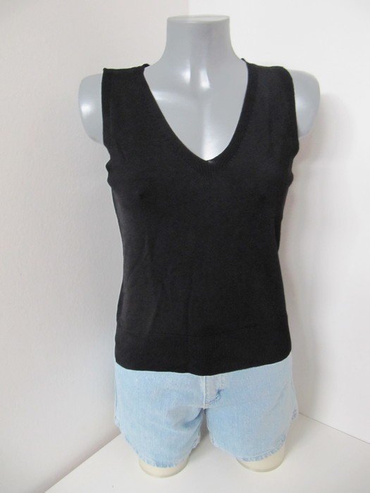 Schwarzes feinstrick Top mit V-Ausschnitt