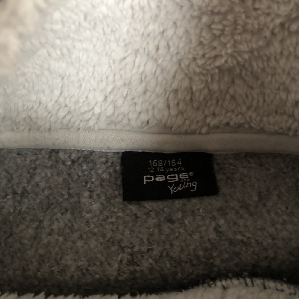 Tolles Sweatshirt Gr.158/164 retro look